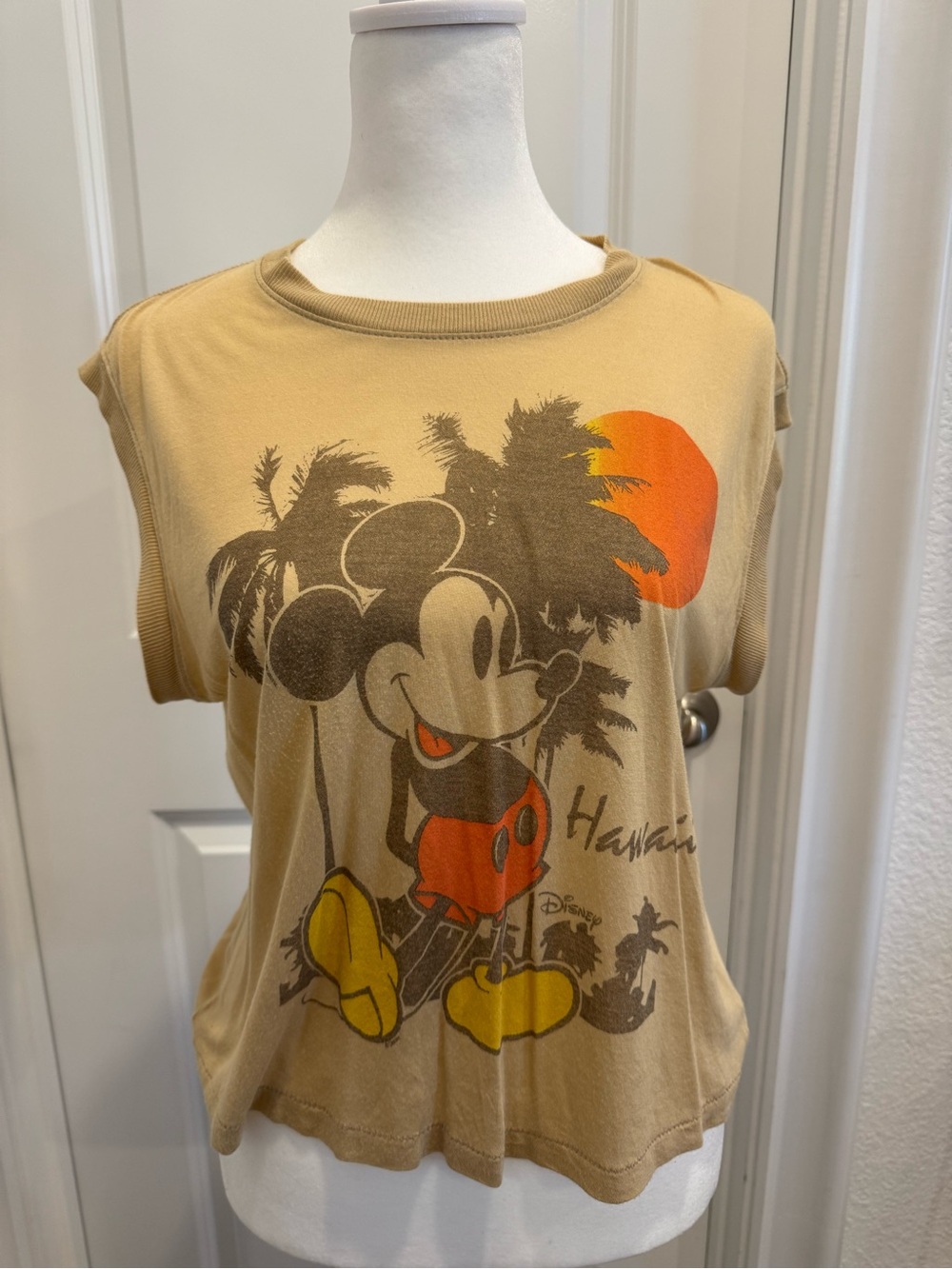 Junk Food Hawaii Mickey Women’s Vintage Tissue Tank